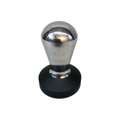 Ein Tamper zum Pressen von gemahlenem Kaffee in den Siebträger vom Hersteller De Vecchi Giuseppe. Der Griff aus poliertem Aluminium ist ergonomisch abgerundet, die schwarz lackierte Base aus Edelstahl ausgeführt.