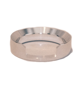 Ein Einfülltrichter vom Hersteller Tidaka zum Mahlen von Kaffee bei der Verwendung der Kaffeemühle Eureka Mignon Silenzio in Kombination mit Kaffeemaschinen mit Faema E-61 Brühgruppe. Ausführung aus Aluminium. Der vordere Bereich des Rings hat eine Aussparung um das problemlose Mahlen gewährleisten zu können.