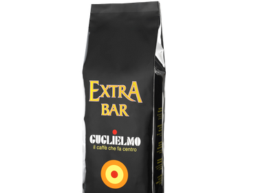 Eine schwarze Aromaverpackung für den Kaffee Guglielmo Extra Bar in Bohnen.  Oben ist der große goldene Schriftzug Extra Bar zu lesen, darunter der Schriftzug Guglielmo il caffè che fa centro. Unten sieht man das Logo mit dem orange, gelb, roten konzentrischen Kreis.